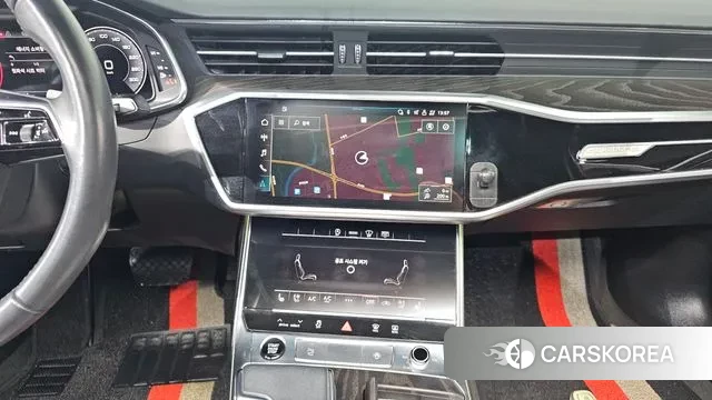 Audi A6 (C8) 2021 Белый из Кореи, фото 5