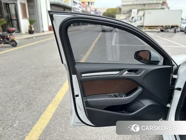 Audi A3 2020 Белый из Китая, фото 5