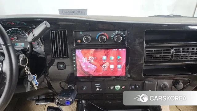 Chevrolet Express Van 2021 Черный из Кореи, фото 5