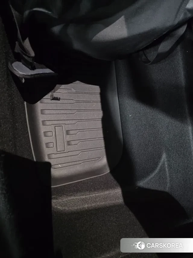 Tesla Model Y 2025 Серый из Кореи, фото 5