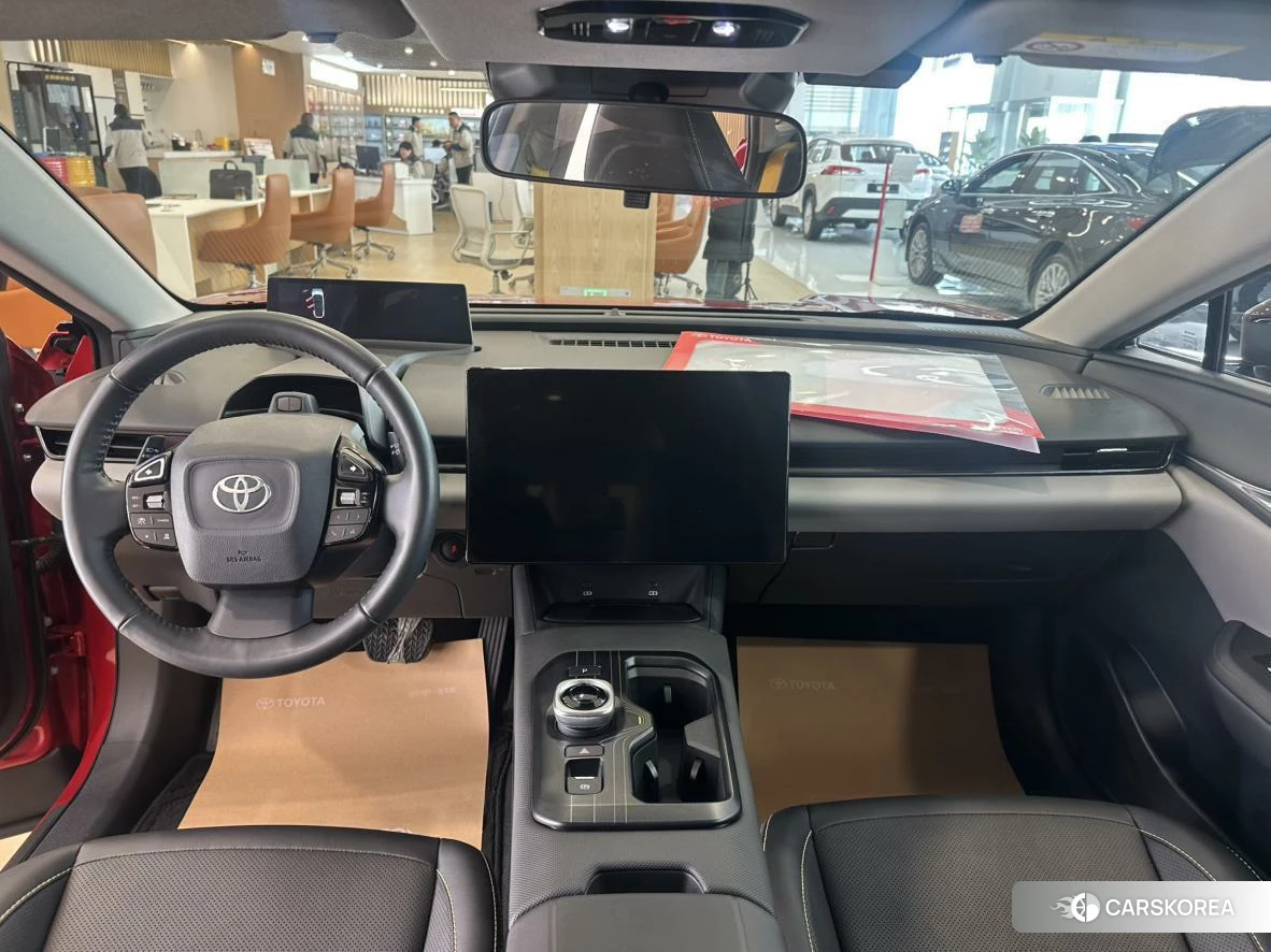 Toyota bZ5 2025 Красный из Китая, фото 5