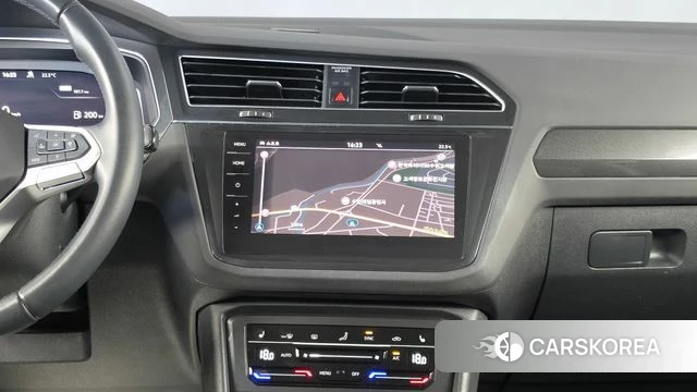 Volkswagen Tiguan second Generation 2022 Черный из Кореи, фото 5