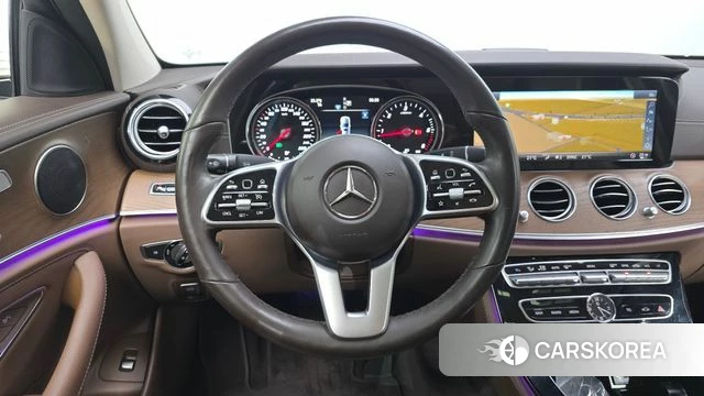 Mercedes-Benz E-Class W213 2019 Белый из Кореи, фото 5
