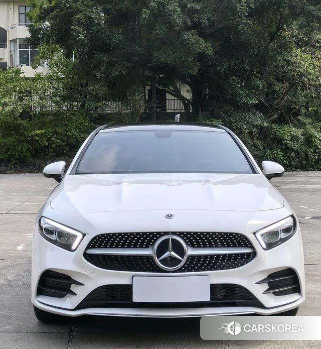 Mercedes-Benz Class A 2022 Белый из Китая, фото 5