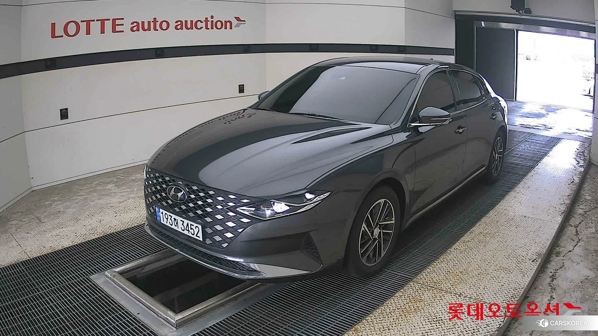 Hyundai Grandeur 2022 Nocturne Grey Metallic из Кореи, фото 5