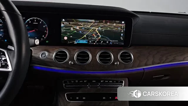 Mercedes-Benz E-Class W213 2023 Черный из Кореи, фото 5