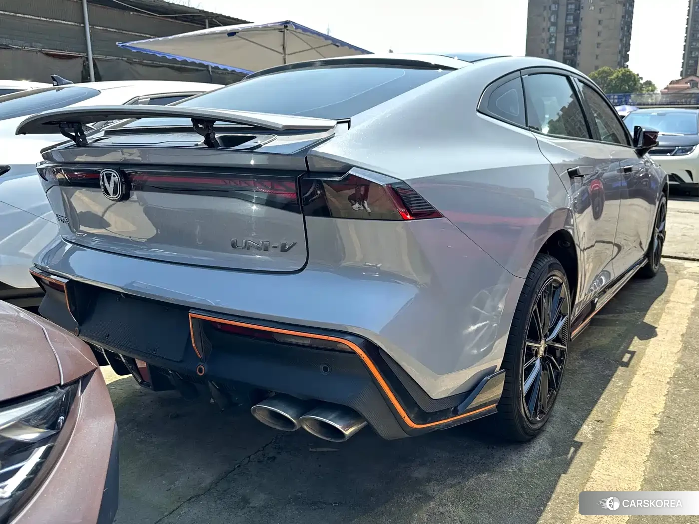 Chang'an UNI-V 2022 Silver/gray из Китая, фото 5