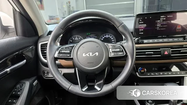 Kia Seltos 2021 Белый из Кореи, фото 5