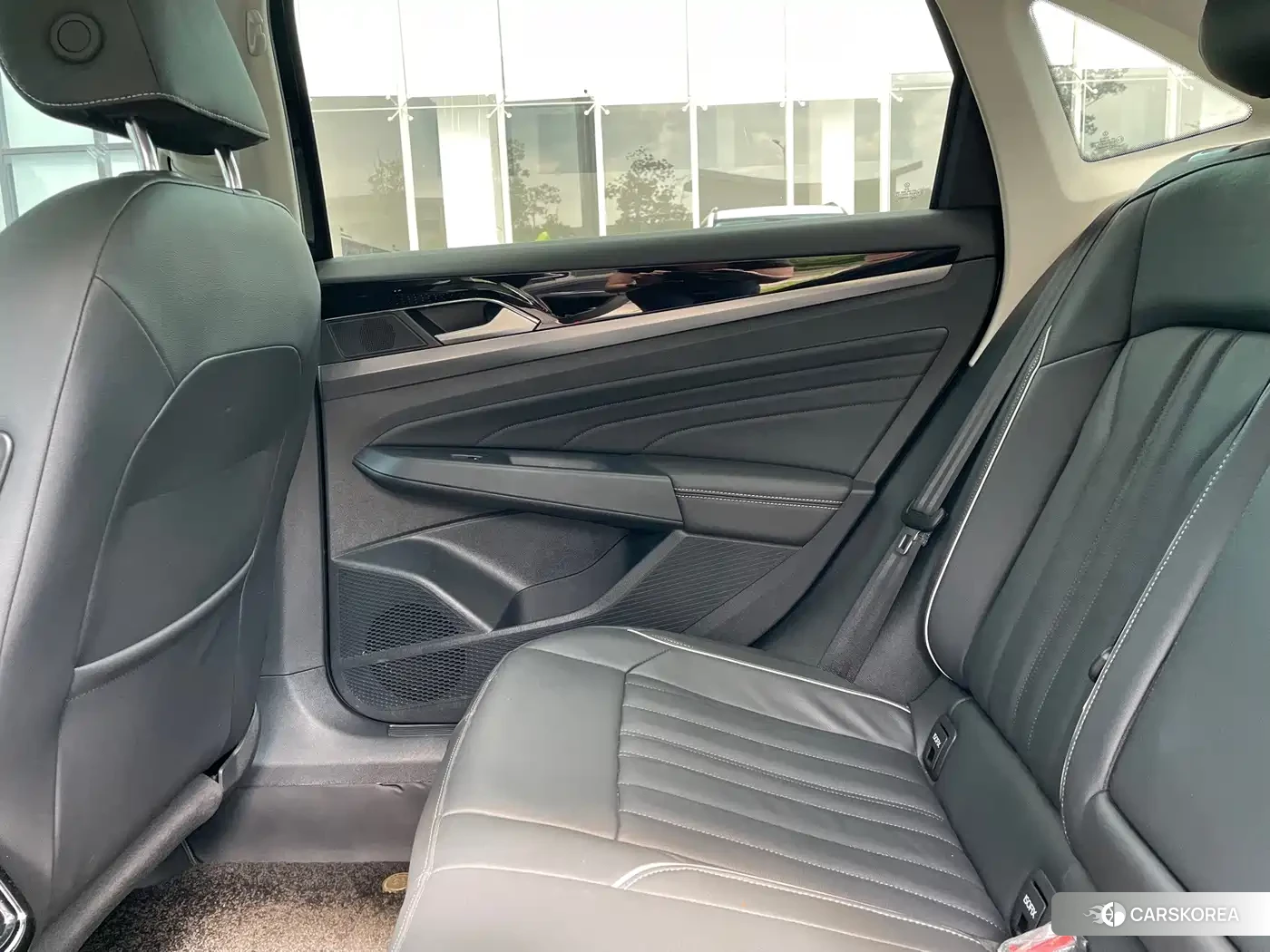 Volkswagen Passat 2024 Черный из Китая, фото 5