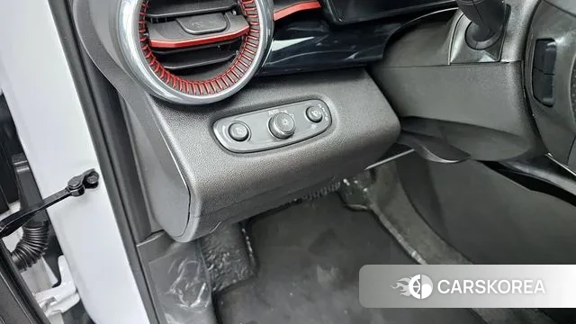 Chevrolet (GM Daewoo) Trax Crossover 2025 Белый из Кореи, фото 5