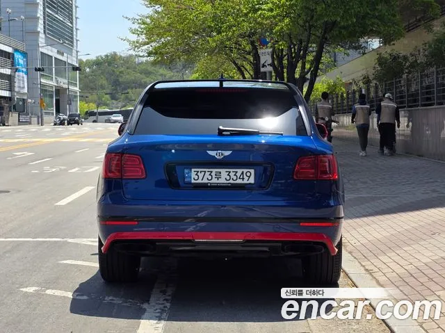 Bentley Bentayga 2018 Синий из Кореи, фото 5