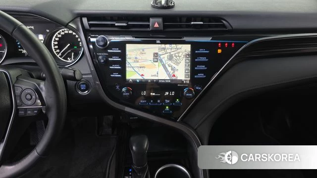 Toyota Camry (XV70) 2018 Серебряный из Кореи, фото 5