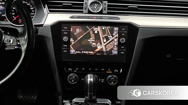 Volkswagen Passat GT (B8) 2018 Белый из Кореи, фото 5