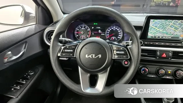 Kia The New K3 2nd generation 2022 Белый из Кореи, фото 5