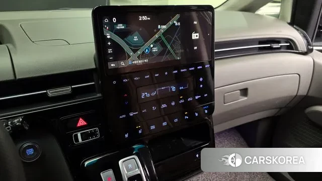 Hyundai Staria 2022 Белый из Кореи, фото 5