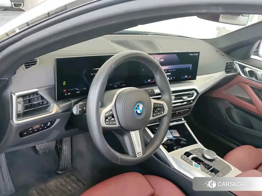 BMW i4 2026 Silver/gray из Китая, фото 5