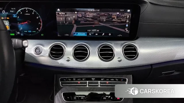 Mercedes-Benz E-Class W213 2021 Белый из Кореи, фото 5