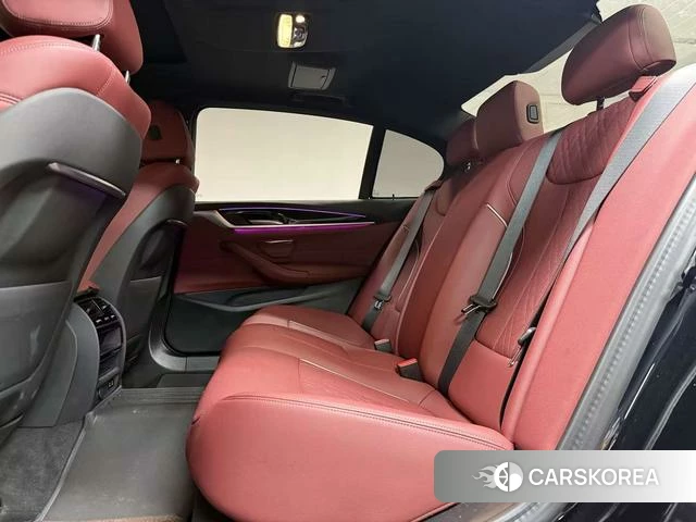 BMW 5 series 2023 Черный из Китая, фото 5