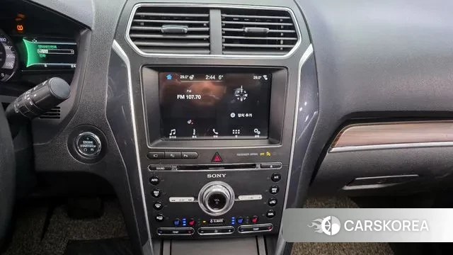 Ford Explorer 2018 Белый из Кореи, фото 5