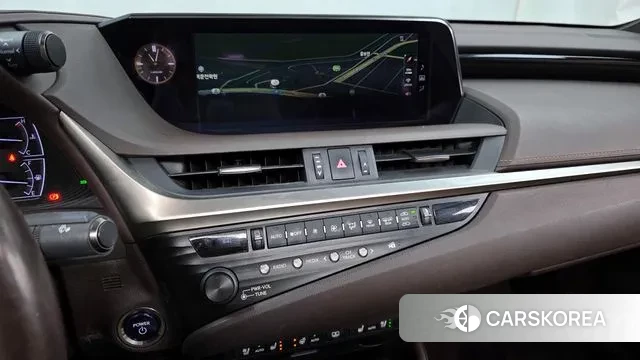 Lexus ES300h 7th generation 2018 Красный из Кореи, фото 5