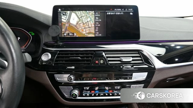 BMW 5 Series (G30) 2021 Черный из Кореи, фото 5