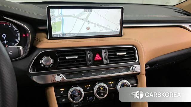 Genesis The New G70 2023 Белый из Кореи, фото 5