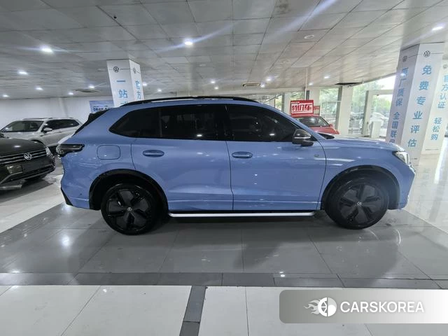 Volkswagen Tiguan L 2024 Синий из Китая, фото 5