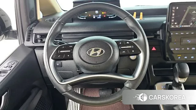 Hyundai Staria 2023 Белый из Кореи, фото 5