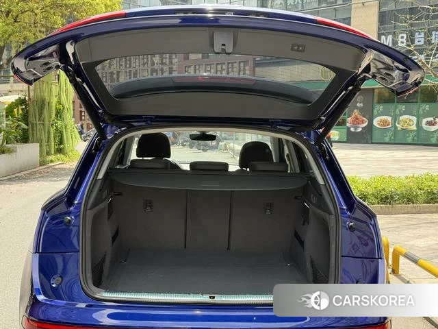 Audi Q5L 2019 Синий из Китая, фото 5