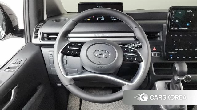 Hyundai Staria 2023 Белый из Кореи, фото 5