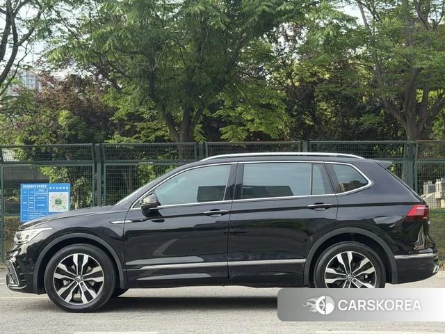 Volkswagen Tiguan L 2024 Черный из Китая, фото 5