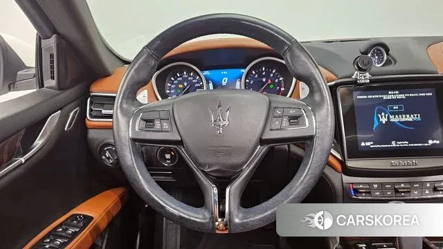 Maserati Ghibli 2020 Белый из Кореи, фото 5