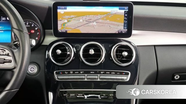 Mercedes-Benz C-Class W205 2020 Белый из Кореи, фото 5
