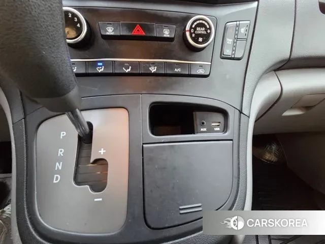 Hyundai The New Grand Starex 2019 Белый из Кореи, фото 5