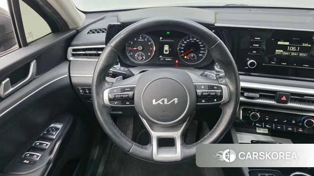 Kia K5 3rd generation 2022 Серый из Кореи, фото 5