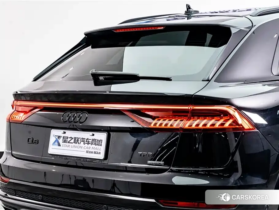 Audi Q8 2022 Черный из Китая, фото 5
