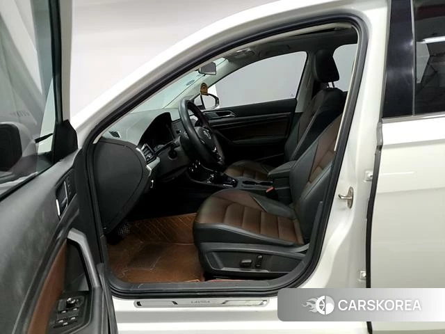 Volkswagen Lavida 2020 Белый из Китая, фото 5