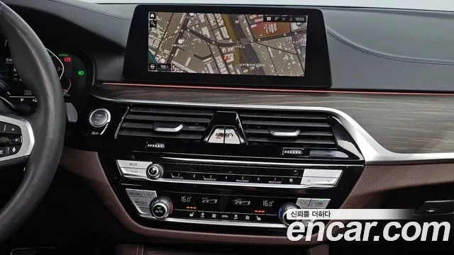 BMW 5 Series (G30) 2020 Белый из Кореи, фото 5