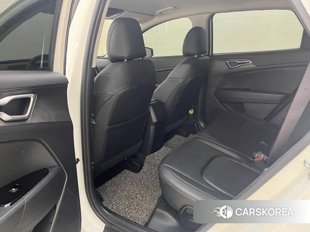 Kia Sportage 5th Generation 2022 Белый из Кореи, фото 5