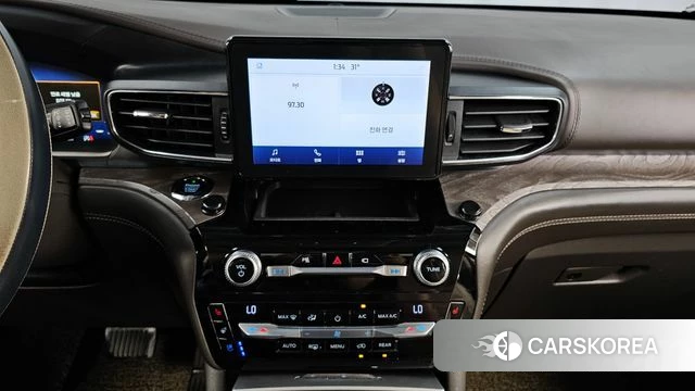 Ford Explorer 6th Generation 2021 Черный из Кореи, фото 5