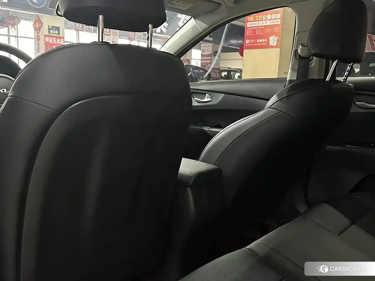 Kia K3 2022 Белый из Китая, фото 5