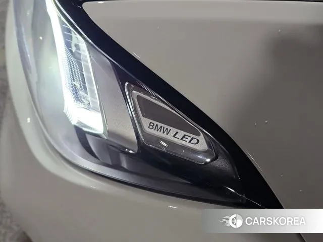 BMW 3 Series (G20) 2025 Белый из Кореи, фото 5