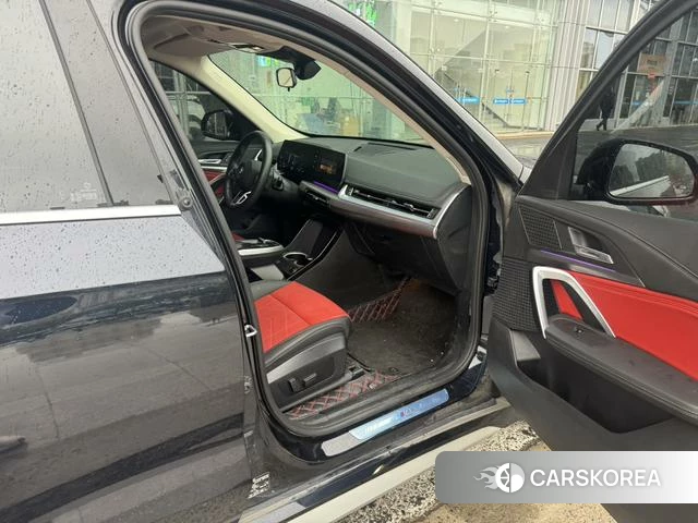 BMW iX1 2024 Черный из Китая, фото 5