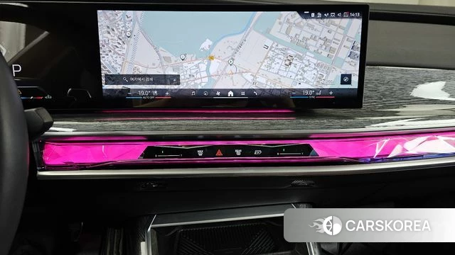 BMW 7 Series (G70) 2024 Черный из Кореи, фото 5