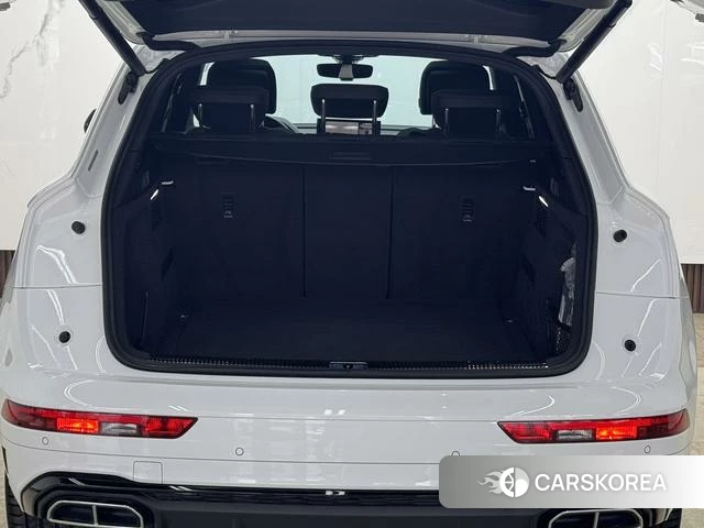 Audi Q5L 2021 Белый из Китая, фото 5