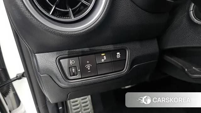 Kia The New K3 2nd generation 2023 Белый из Кореи, фото 5