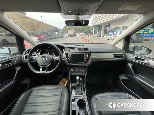 Volkswagen Touran L 2019 Белый из Китая, фото 5
