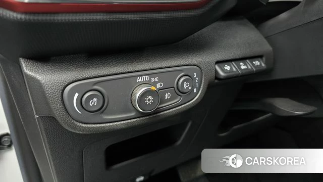 Chevrolet (GM Daewoo) Trailblazer 2022 Белый из Кореи, фото 5