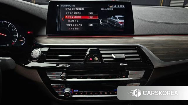 BMW 5 Series (G30) 2019 Белый из Кореи, фото 5