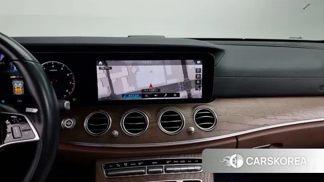 Mercedes-Benz E-Class W213 2021 Черный из Кореи, фото 5